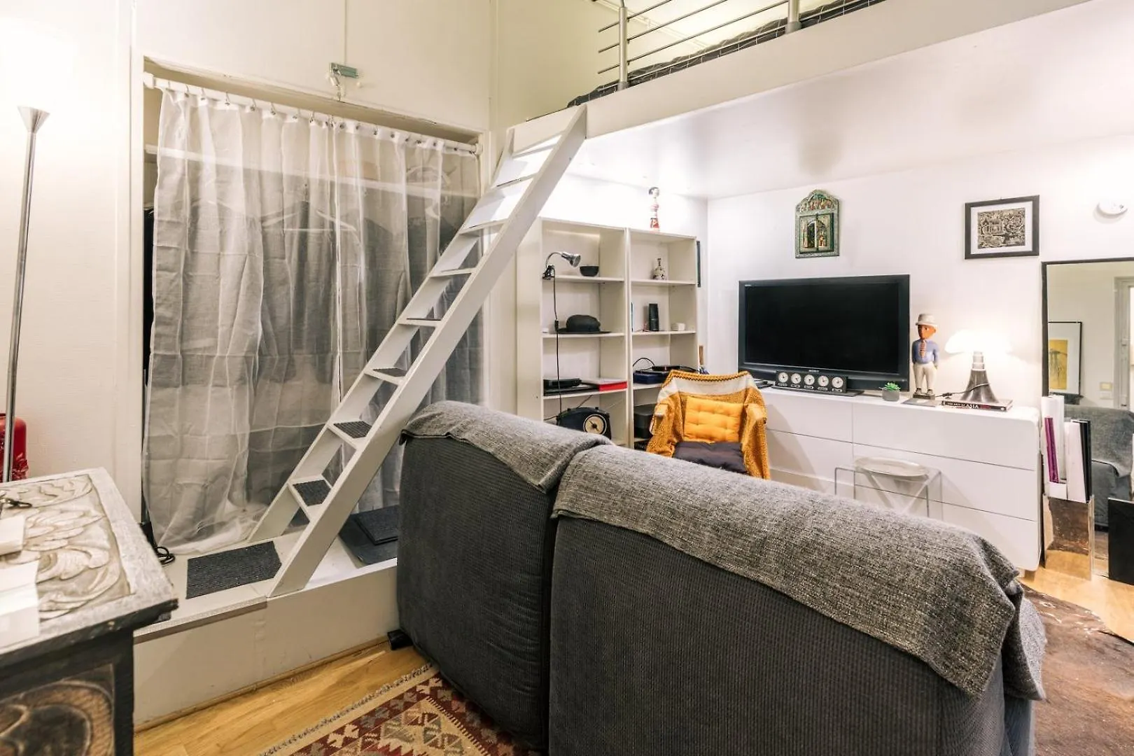 Guestready - Cosy Studio Mezzanine In Paris Apartment